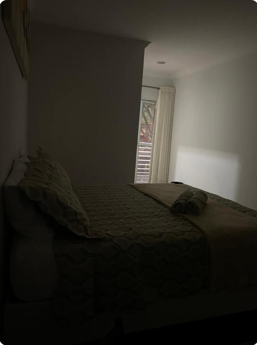 Ampla E Confortavel Quarto em Acomodações Particulares *